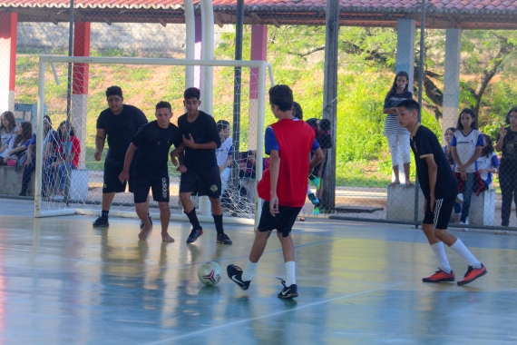 Palácio dos Esportes sedia disputa de Xadrez durante os Jogos Escolas  Municipais