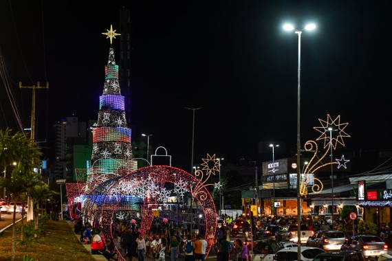 CRAS Sacode a Praça