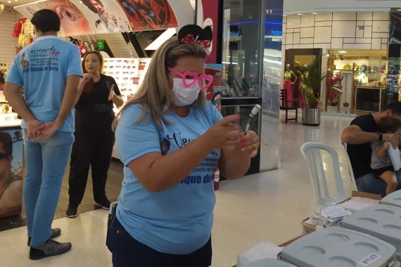 Torneio de futebol das forças de segurança arrecada brinquedos e